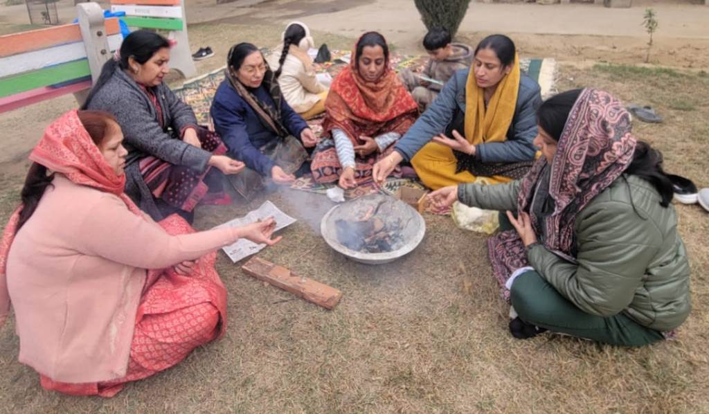 The Womens Patanjali Yoga Committee celebrated Makar Sankranti with a HavanYagna